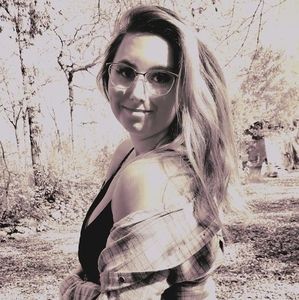 Meet your Posher, Natara